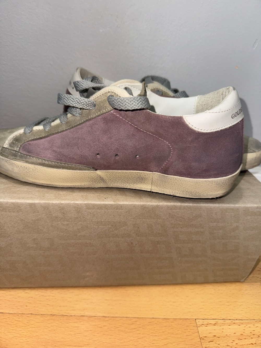 Golden Goose - Picture 6 of 9